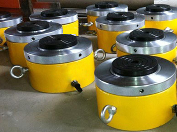 液壓千斤頂的緩沖設備